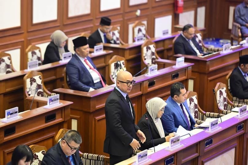 东(彭州议会上午6):PahangGo一年完成超过2857万交易收入。