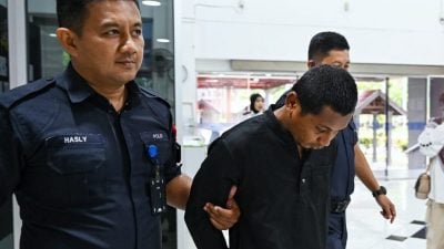 涉以巴冷刀威胁妹妹 无业男认罪监6个月