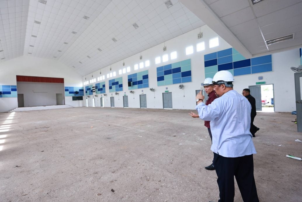 东：位于肯逸湖卡威（Gawi）的关税人员综合大楼将重新启用，成为登嘉楼可兰经学院（KQT）的新校区。