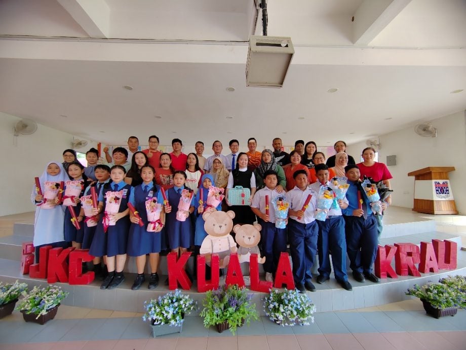 东:(已签发)瓜拉吉挠华小毕业典礼暨休业仪式