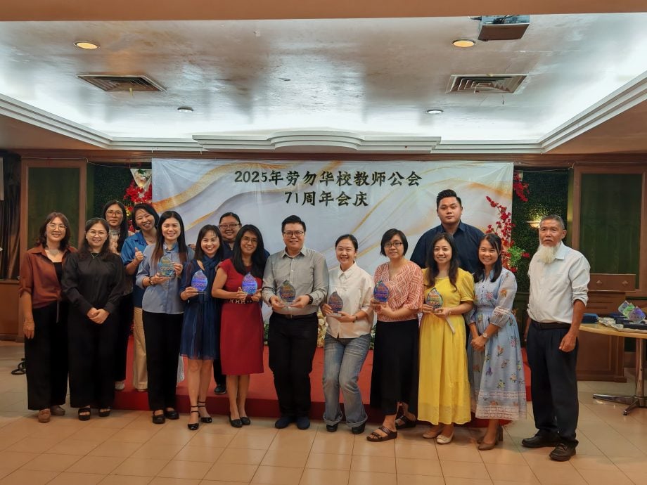 东:已签发/劳勿华校教师公会成立71周年纪念庆典