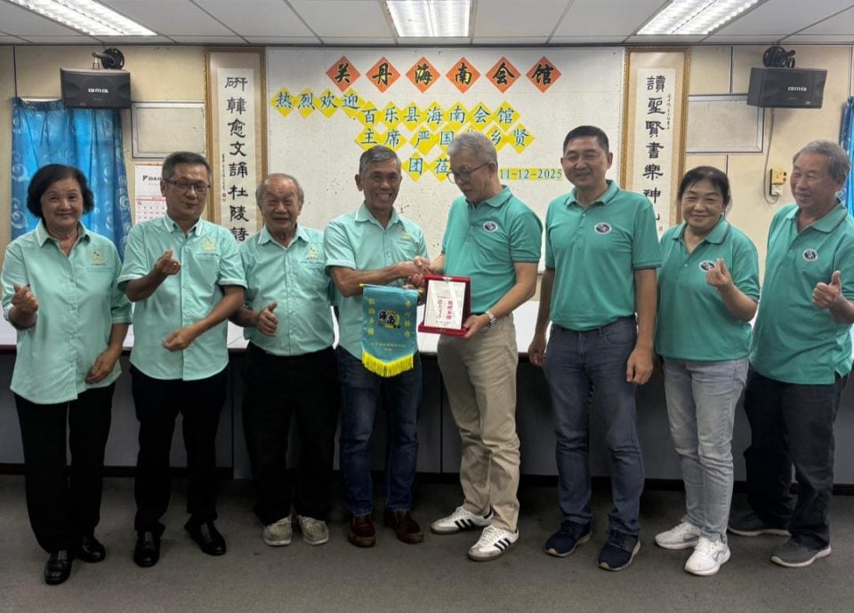 东：已签发：彭亨百乐县海南会馆成立不久，即积极展开“全国走透透”学习访问行程