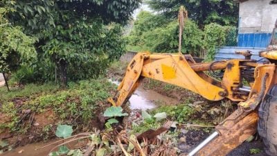 武吉格鲁格排水系统已清理 安丹苏拉吁居民勿乱丢垃圾