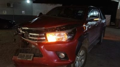 四驱车摩托相撞 女骑士身亡 司机弃车逃逸