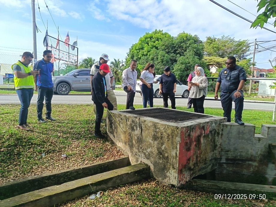 东：百乐县议会考察县内住宅区 鉴定水患高危区 