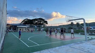 力巴士新村篮球场获20万拨款全面翻新