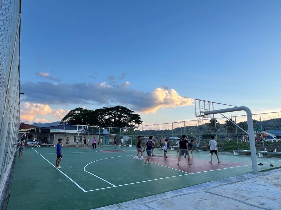 东:(已签发)力巴士新村篮球场获20万拨款全面翻新