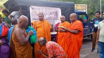 关心斯里兰卡天灾 佛教大学献温暖