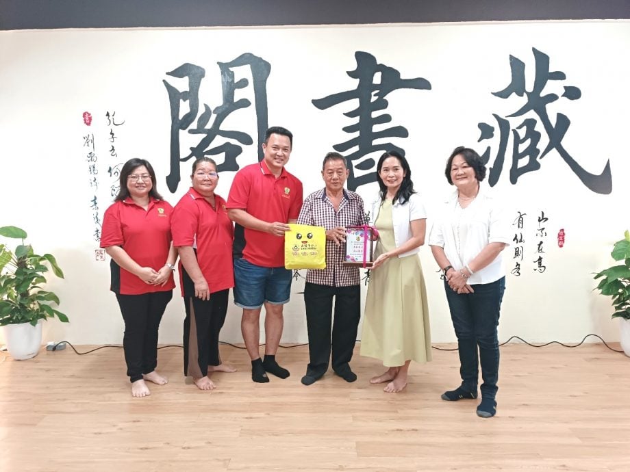 东:(已签发)天道酬勤·藏书阁 吉道华小全新图书馆亮相 文化气息浓厚学习氛围升级