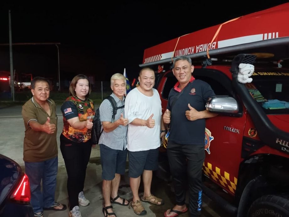 东：（已签发）蚂蚁医疗团北上吉打，为100水灾民及义工义诊推拿