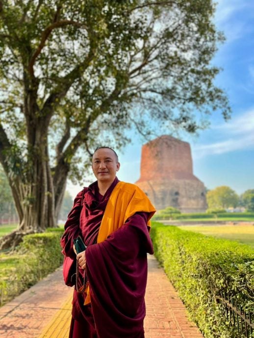 东:(已签发)阿杰格西 “巡回弘法慈悲行”