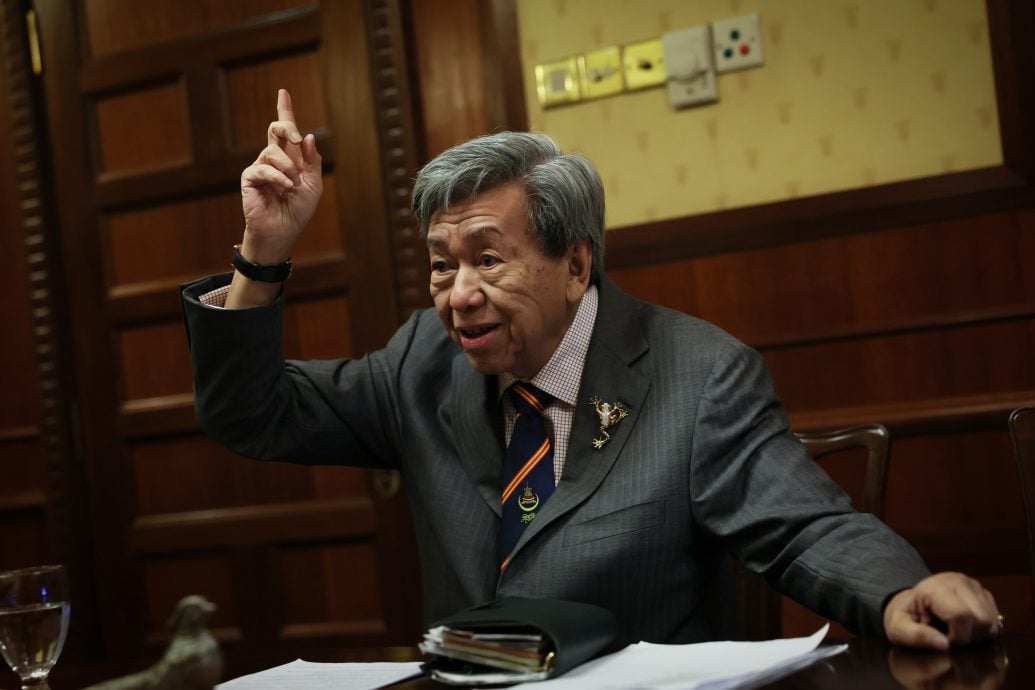 主文∕雪兰莪苏丹沙拉弗丁对部分州属近来强调州权