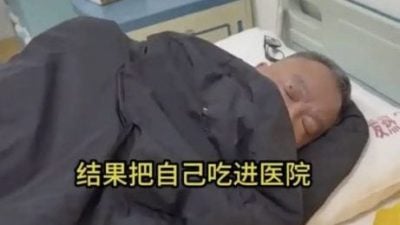 乔任梁父吃8只死大闸蟹 中毒送院病情反复