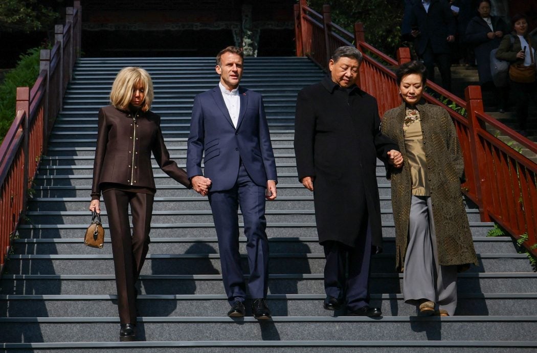 习近平马克龙同游都江堰 中法续推动向前发展