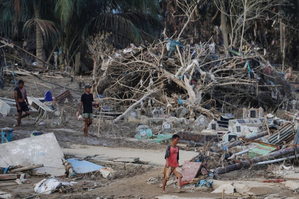 亚洲洪灾夺1500命！印尼苏门答腊成重灾区 祸首竟是“滥伐”