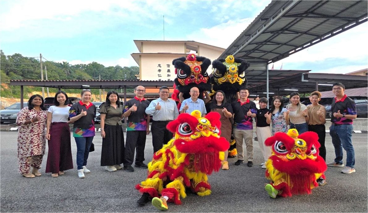 供星洲网:光星小学恳亲晚会 303 学生献演19 项节目