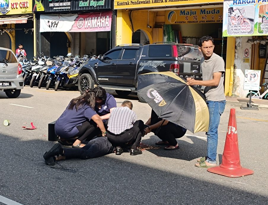 供星洲网：医者仁心！余美华医生烈阳下急救重伤骑士，惜仍回天乏术