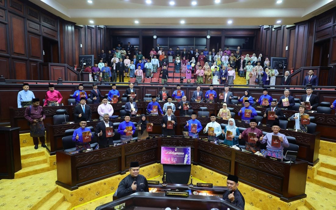 供星洲网:(2026年森州财案)州政府拨2975万令吉,继续发放敬老金与新婚奖励