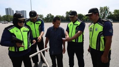 视频 | OPS GERAK汝来站查百辆车 违规车辆罚500至2000令吉