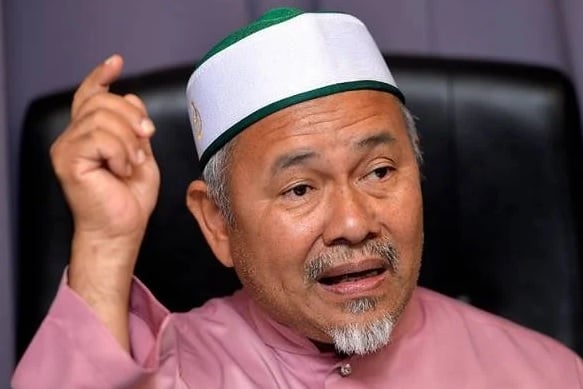 促政府维护穿着规范 伊党:勿因政治压力妥协