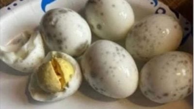 槟卫局：或受微生物金属污染 鸡蛋有斑点 最好别吃