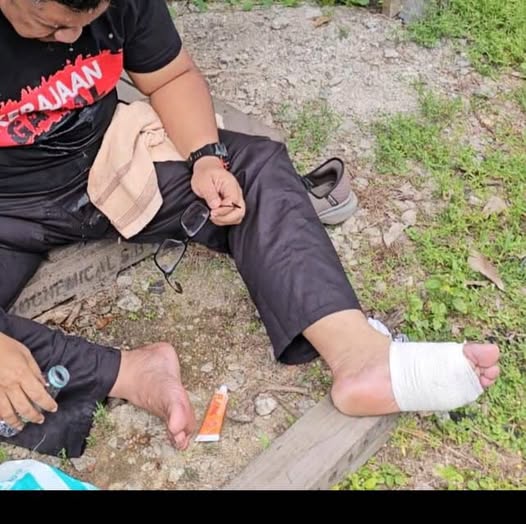 **全国综合**全国:脚部严重起水泡 巴德鲁希山被迫暂停步行抗议