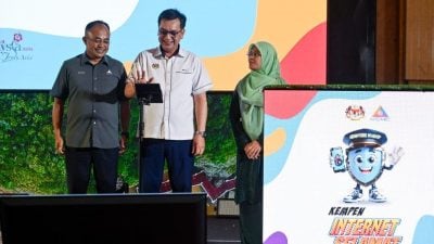 家长受促积极扮演监督角色 确保16岁以下孩子没用社媒