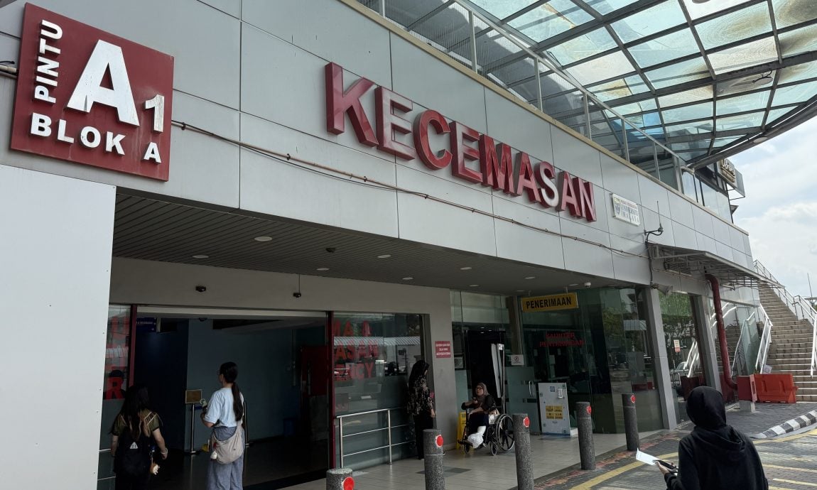 公寓大火烧死画家 家属今赴医院取血做DNA比对