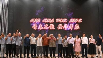 兴华中学家协谢师宴   筵开36席表扬教师付出