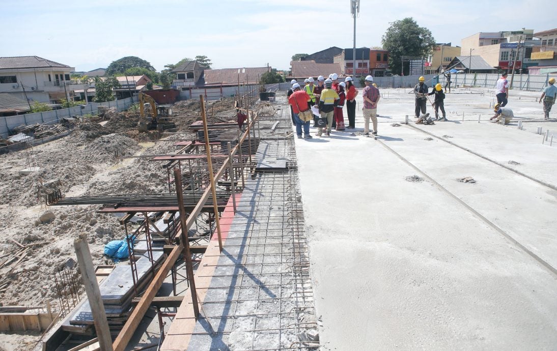 兵如港巴刹跟上工期进度 李存孝：工程已达25.8% 