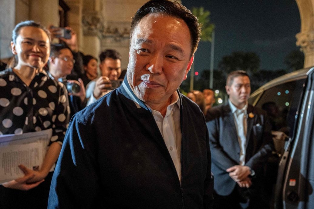 分析:激发爱国情绪 阿努廷借战火吸选票