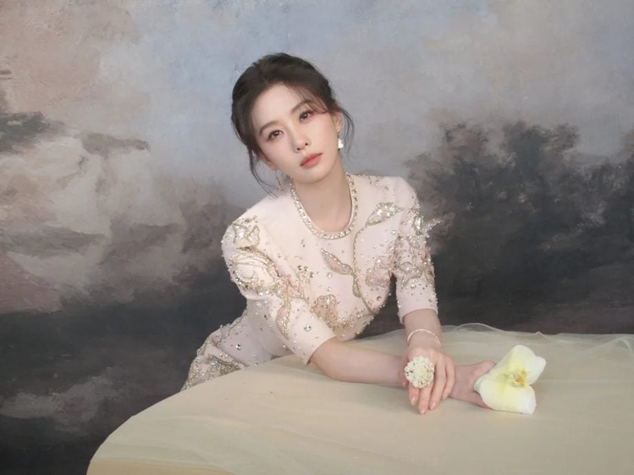 刘诗诗得奖却被白鹿领走 爱奇艺出包急道歉