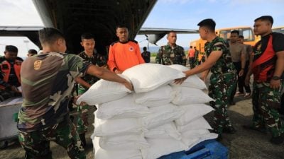 印尼洪灾死亡人数破千 总统坚称情况好转