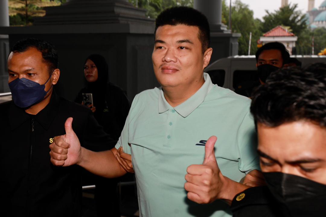 即时国内/请优先上网上脸书（全国版）三苏依斯干达 刁健城 被控