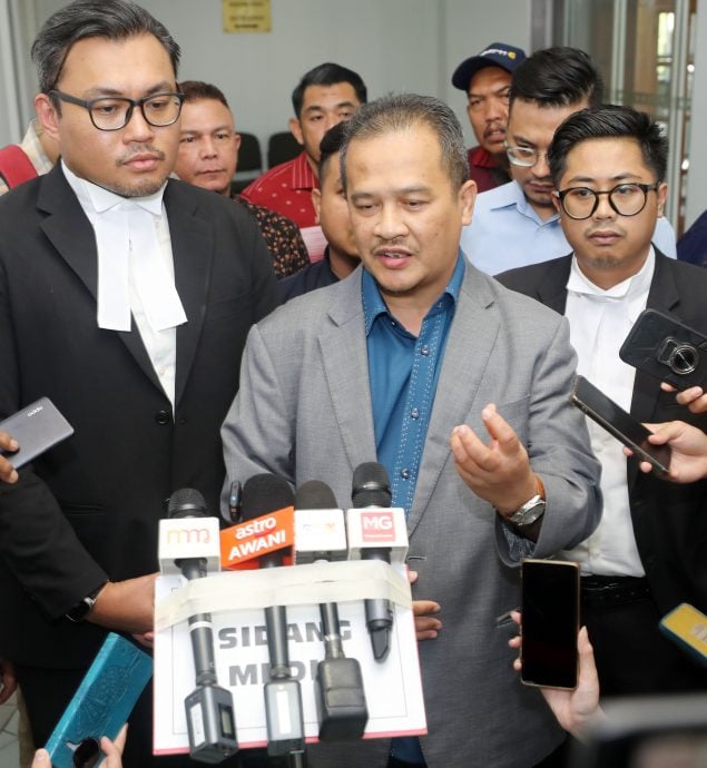 取代已上网文/吉打养牛中心弊案：阿兹曼被控不认罪，交保7.5万令吉