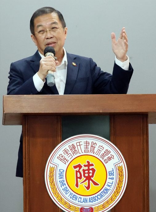 取代稿 / 陈氏书院迎来第2025对新人注册！陆兆福：婚姻带旺文化地标