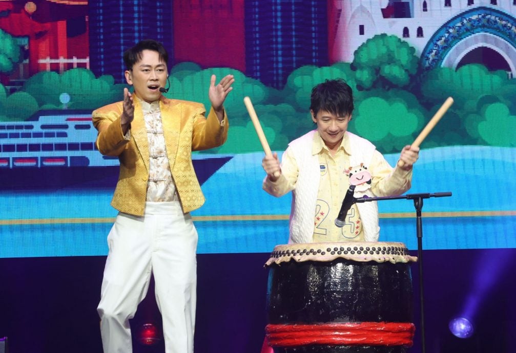 唱跳40年前《Sexy Music》 薛家燕裤子险掉急智解危机