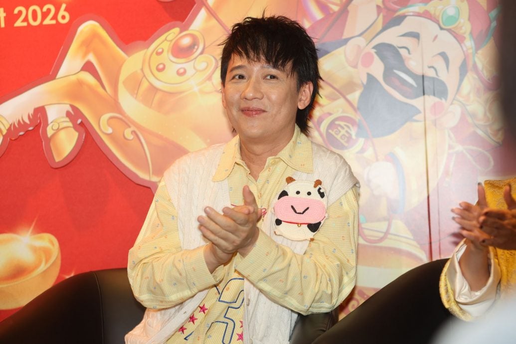 唱跳40年前《Sexy Music》 薛家燕裤子险掉急智解危机