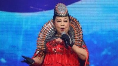 视频｜唱跳40年前《Sexy Music》 薛家燕裤子险掉急智解危机