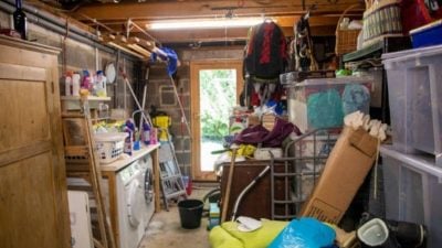 孩子反复生病 她拒回婆家过节 “因为囤积物太多！”