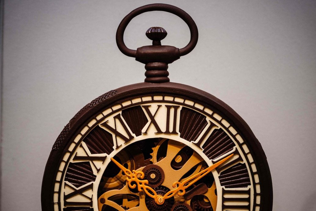 国际拼盘) 法国25著名糕点师精制巧克力艺术品 为血癌病童筹获逾50万