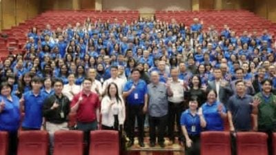 兴华中学办“教享悦”  教师发表研究心得 