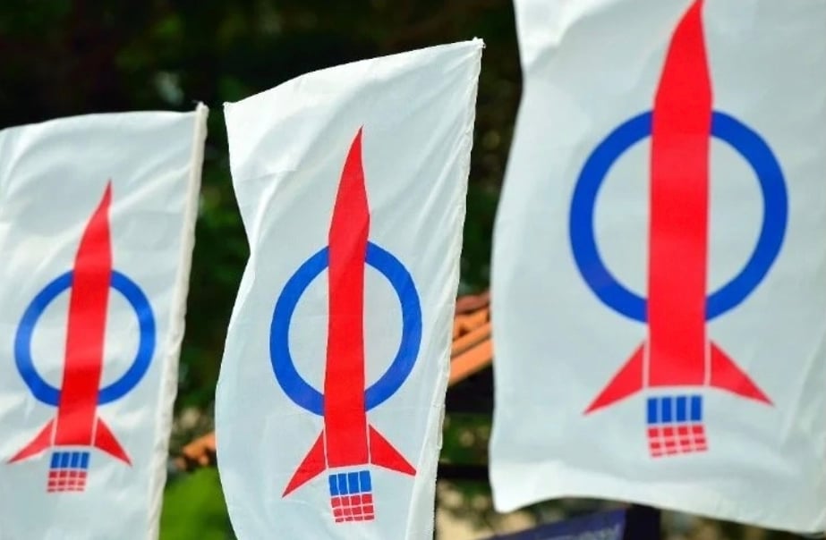 大都会 / 说亮话 /李景志 / 若不支持行动党马华民政,华裔要选谁?