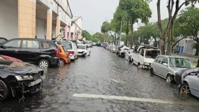 水灾频发 厂家苦不堪言   清理开销 加重负担