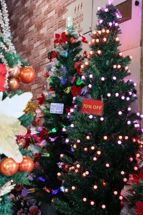 大都会封面/走访茨厂街圣诞装饰/20图