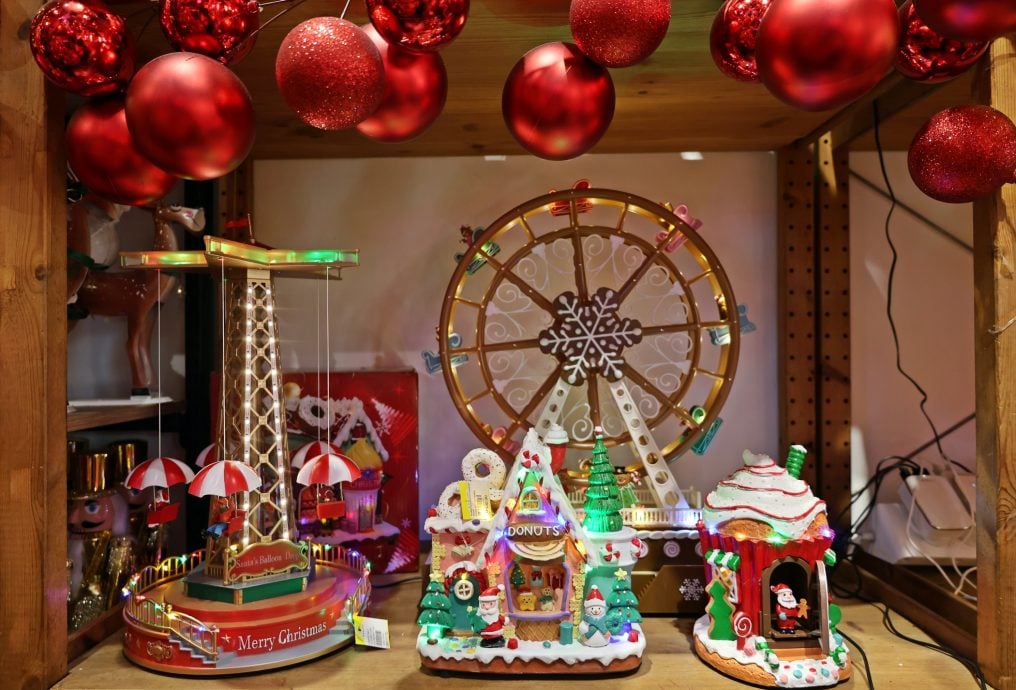 大都会封面/走访茨厂街圣诞装饰/20图