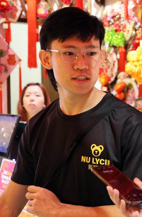 大都会封面/走访茨厂街圣诞装饰/20图