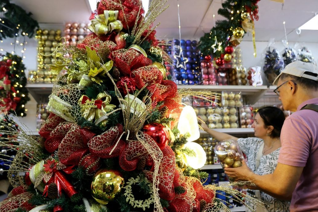 大都会封面/走访茨厂街圣诞装饰/20图