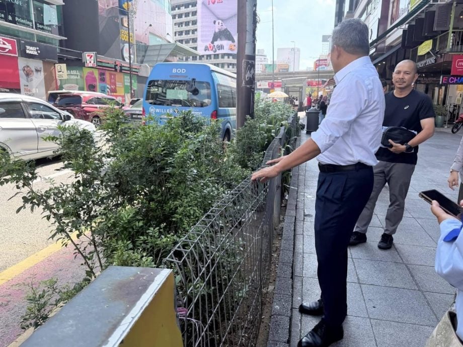 大都会//市政局重点关注武吉免登环境：推进清洁、美化、照明与围栏维修工作