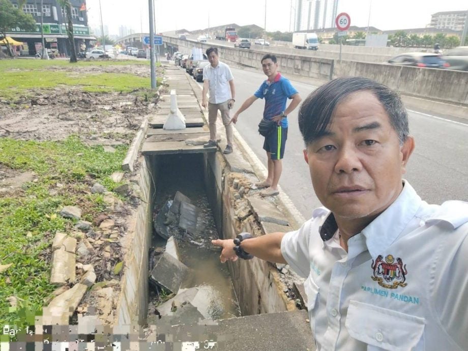 大都会/班登英达夜市场4/3路草场附近沟渠盖烂了现大坑